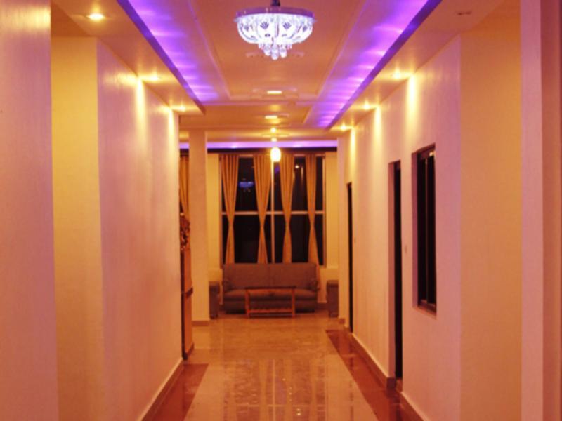 Hotel Hill Palace 코사니 외부 사진